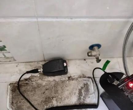 土默特屋顶漏水维修公司分享下卫生间漏水的危害及解决方法
